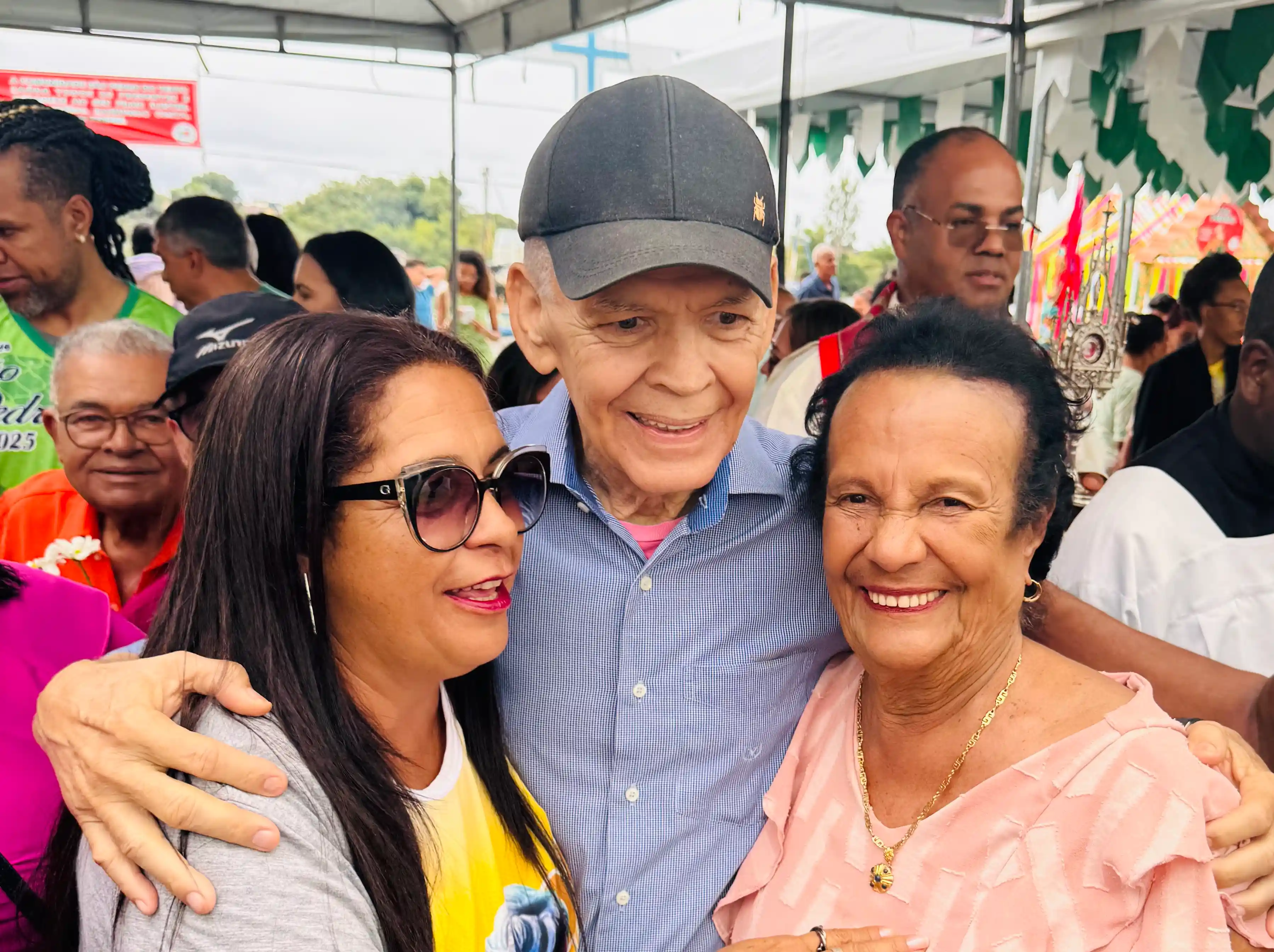 Imagem de Prefeito de Valença, Marcos Medrado, participa de uma série de eventos na cidade neste domingo