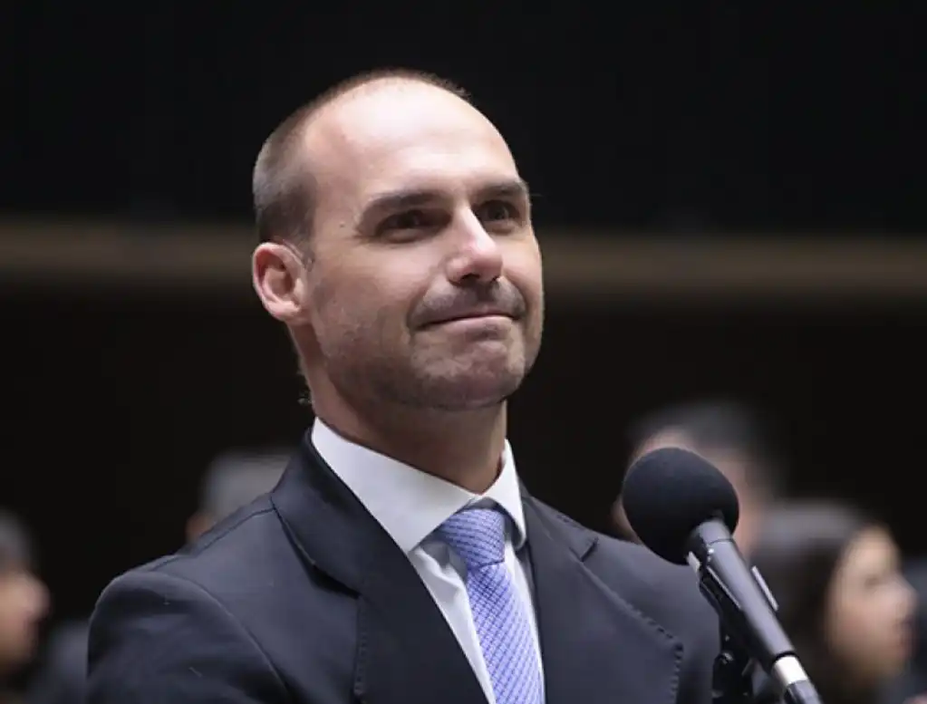 Imagem de Bateu o desespero em Eduardo Bolsonaro 